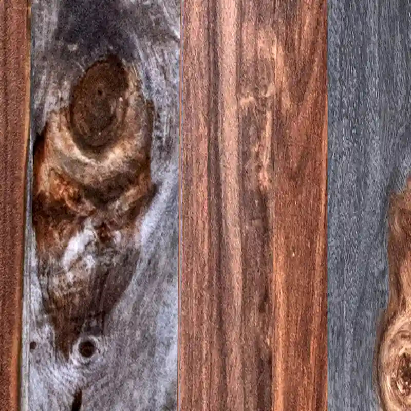 Bank aus naturbelassenem Holz