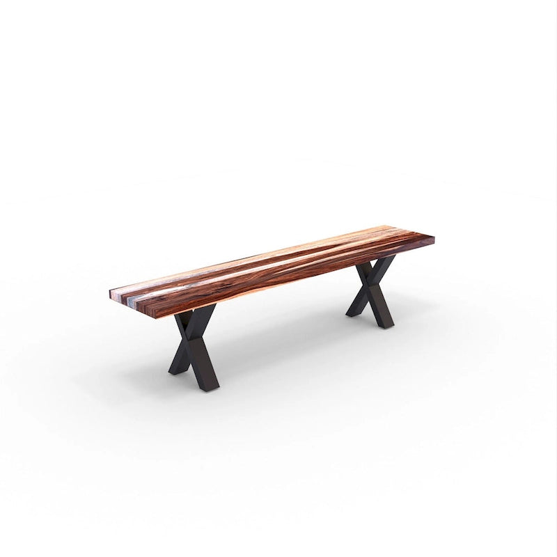 Bank aus naturbelassenem Holz