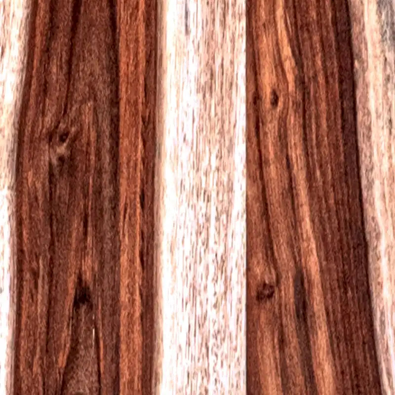 Bank aus naturbelassenem Holz