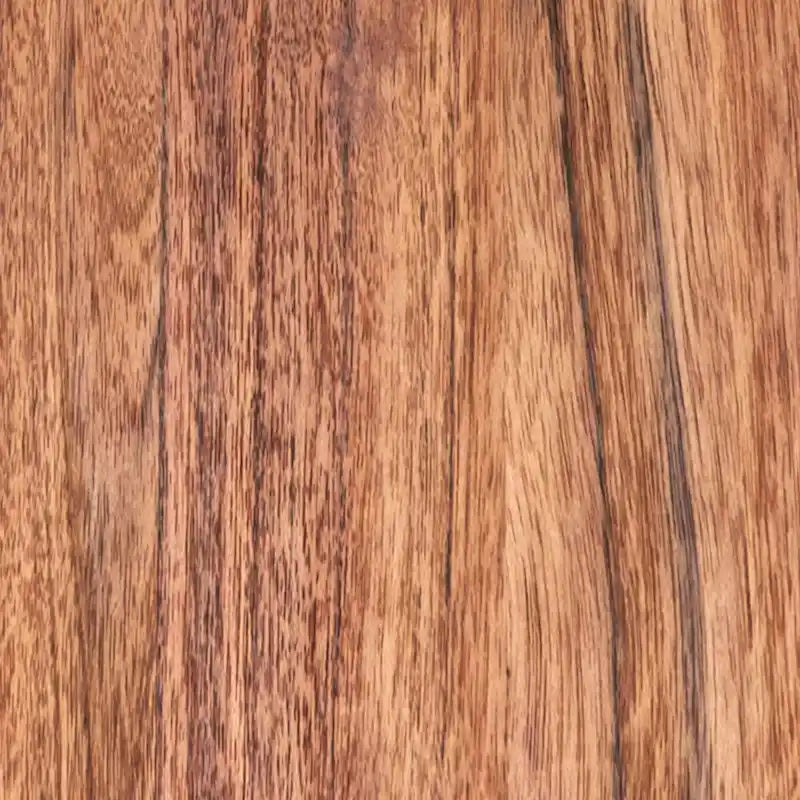 Bank aus naturbelassenem Holz